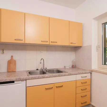 Beautiful In Praznica Holiday home Praznice